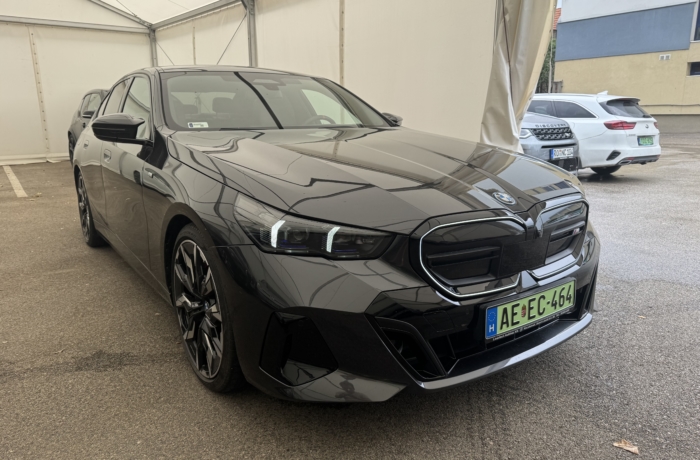 BMW i5 M60<br/>(AUTOMATA)